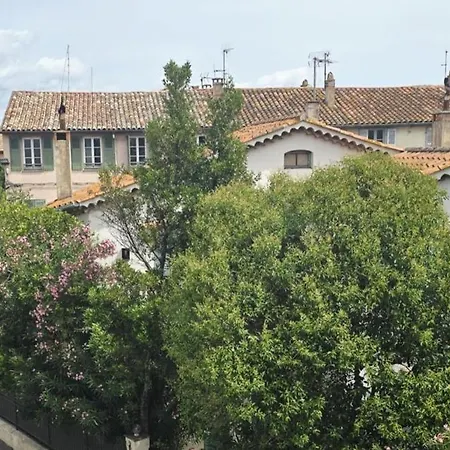 Charming In The Heart Of *